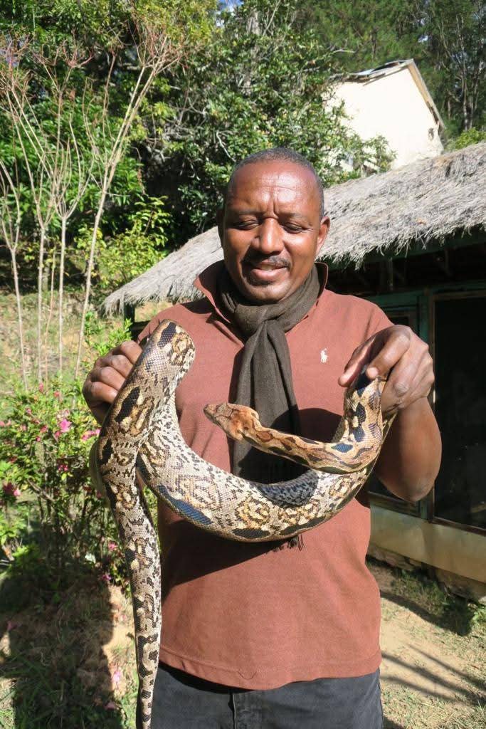 Tovonasy Tsiombia, Guide Team
